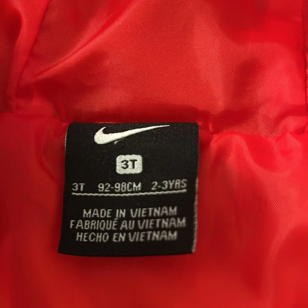 EUC Nike Kids' Navy Blue and Red Full Zip Puffer Jacket Size 3T